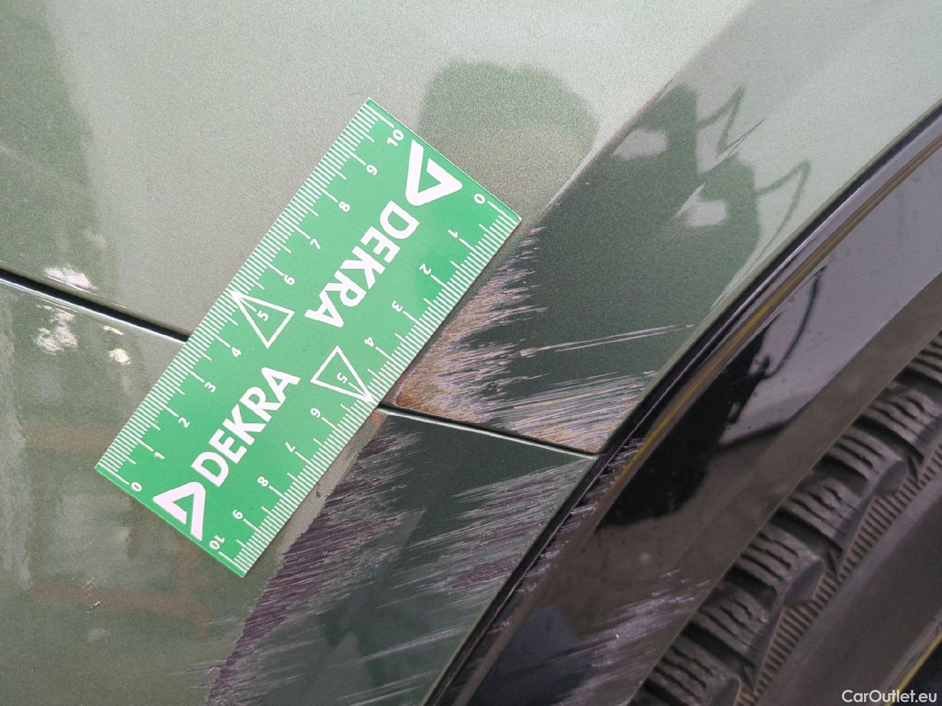  KIA  Sportage KIA  / 2021 / 5P / SUV 1.6 T-GDI 265 PHEV AUTO 4WD GT-L PREM BU #17