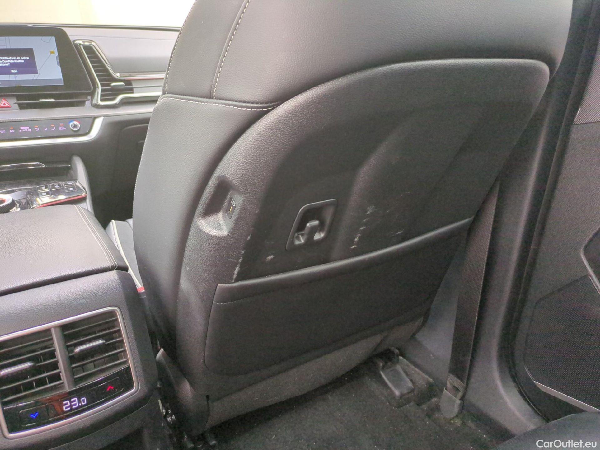  KIA  Sportage KIA  / 2021 / 5P / SUV 1.6 T-GDI 265 PHEV AUTO 4WD GT-L PREM BU #4