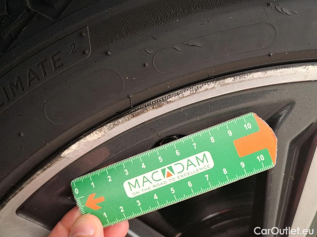  Bmw  Serie 1 BMW Série 1 / 2019 / 5P / Berline 116i DKG7 Business Design #7