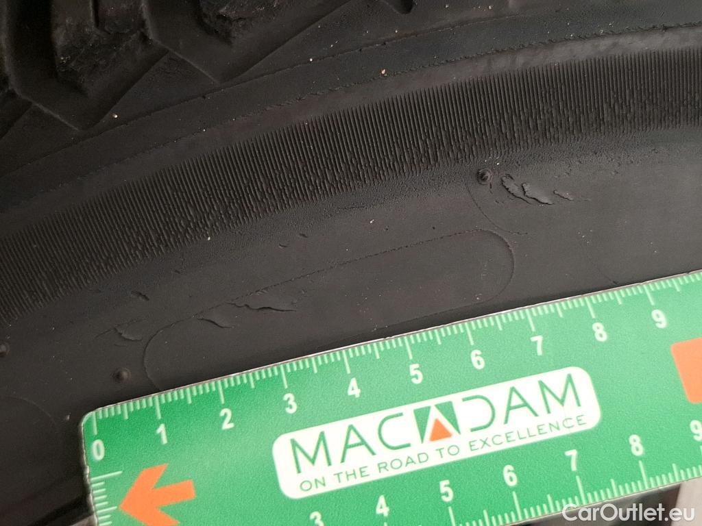  Bmw  Serie 1 BMW Série 1 / 2019 / 5P / Berline 116i DKG7 Business Design #16