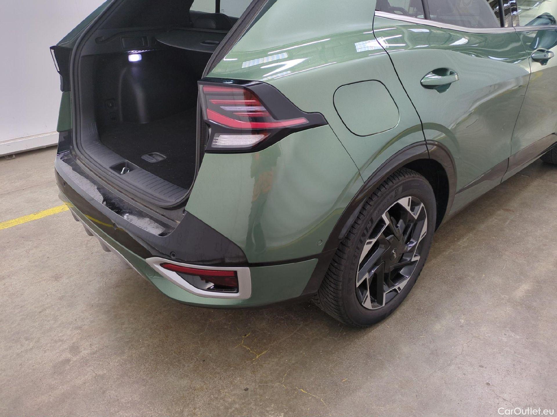  KIA  Sportage KIA  / 2021 / 5P / SUV 1.6 T-GDI 265 PHEV AUTO 4WD GT-L PREM BU #22