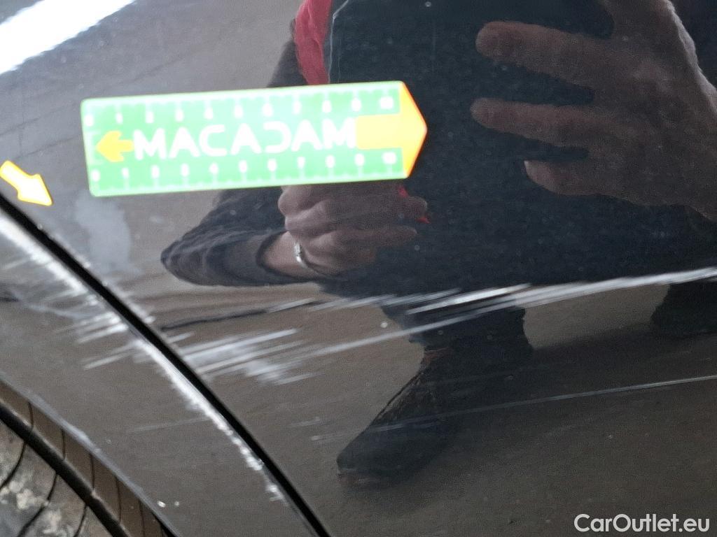  Mercedes  A-Klasse MERCEDES-BENZ Classe A Compact / 2018 / 5P / Berline A 180 d Business Line 8G-DCT #7