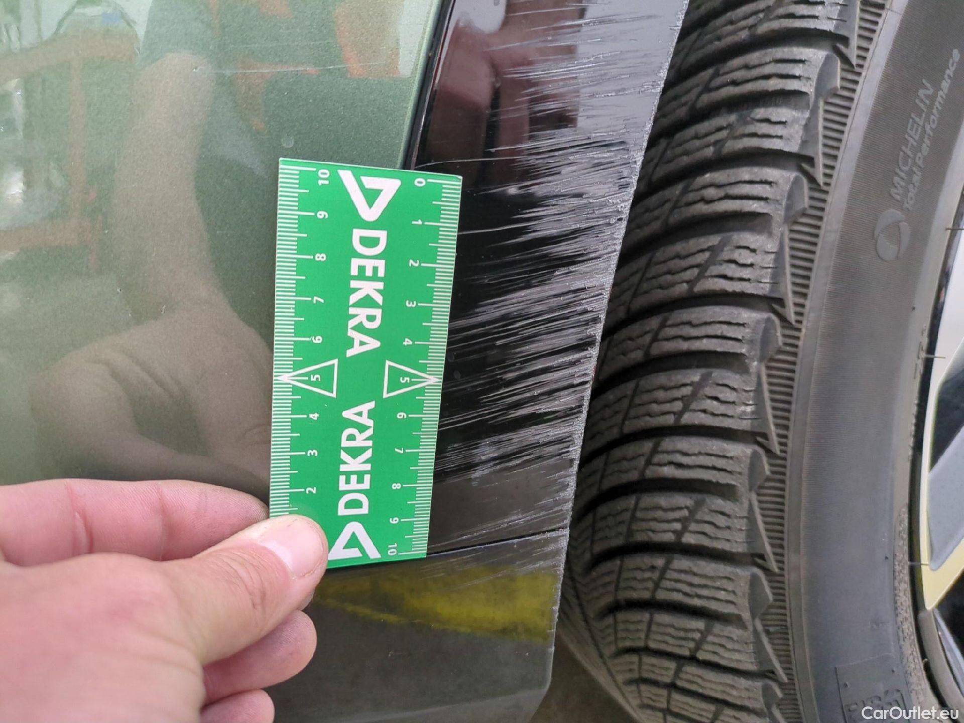  KIA  Sportage KIA  / 2021 / 5P / SUV 1.6 T-GDI 265 PHEV AUTO 4WD GT-L PREM BU #13