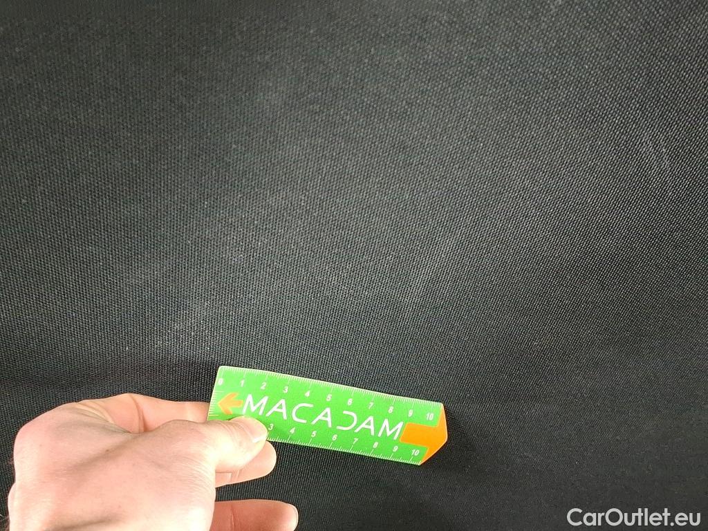  Mercedes  A-Klasse MERCEDES-BENZ Classe A Compact / 2018 / 5P / Berline A 180 d Business Line 8G-DCT #64