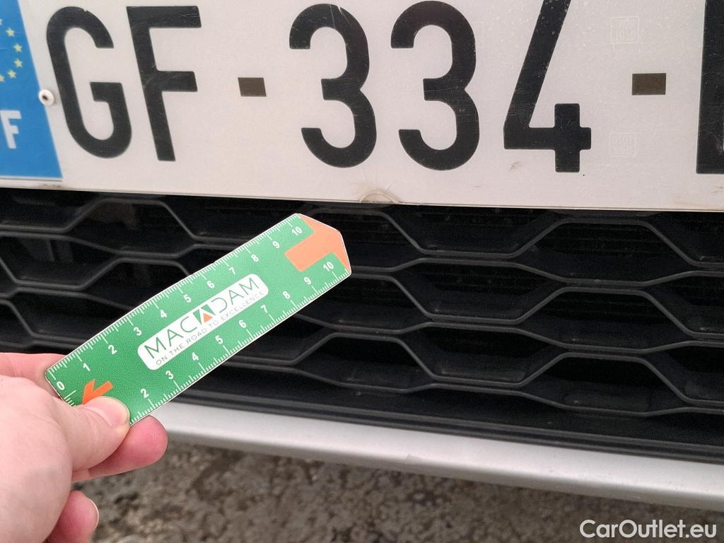  Volkswagen  T-ROC  Life Business 2.0 TDI 150CV BVA7 E6d #35