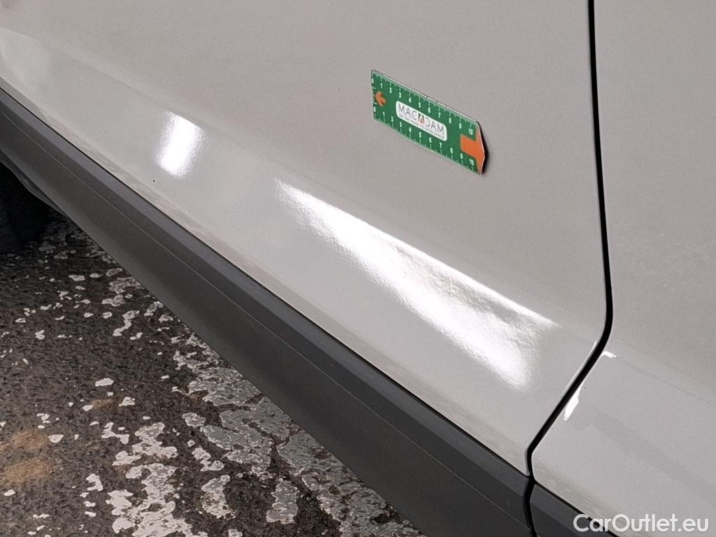  Volkswagen  T-ROC  Life Business 2.0 TDI 150CV BVA7 E6d #13