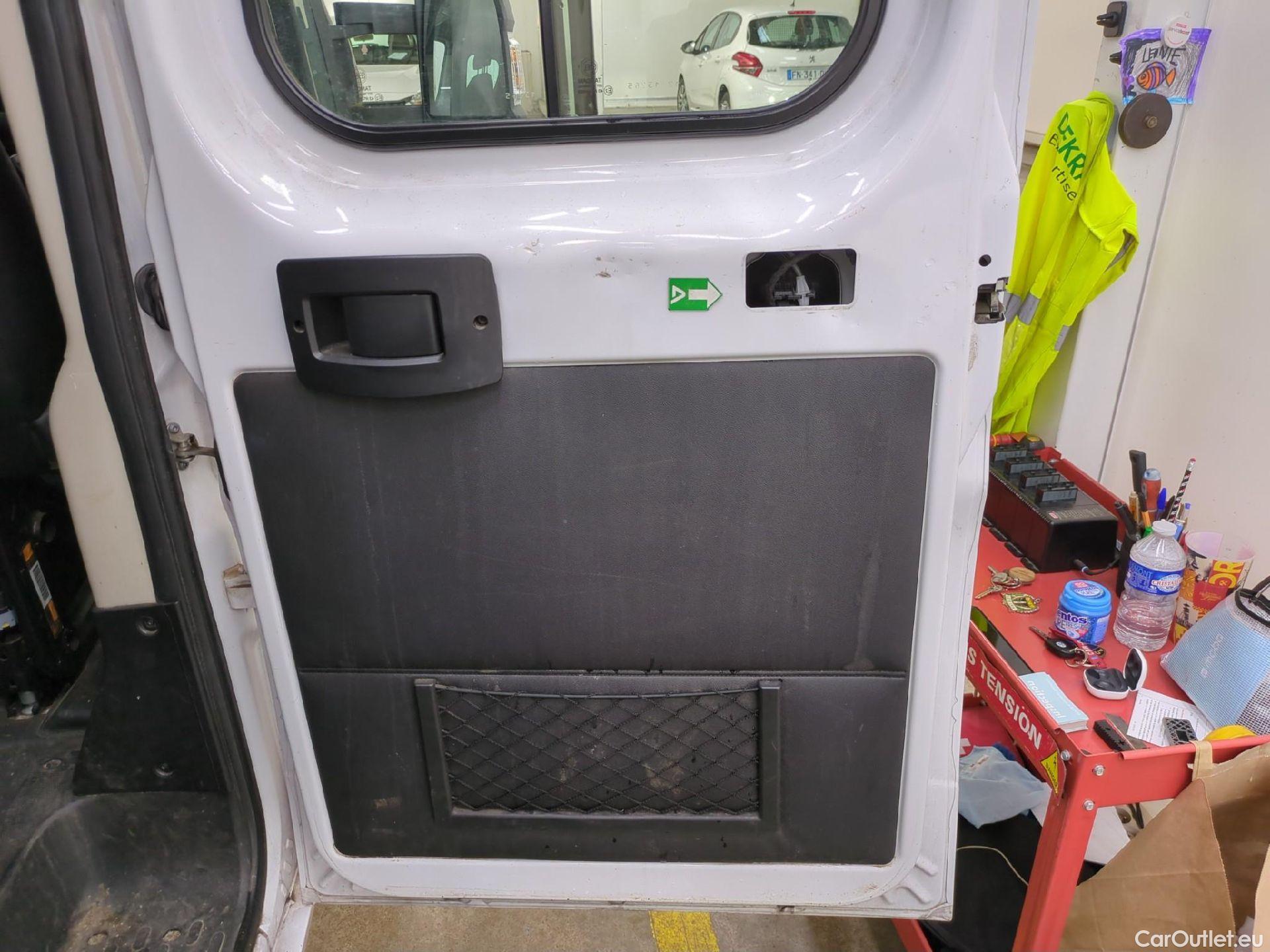  Peugeot  Boxer PEUGEOT  Chassis Cabine DC/4P/Châssis double cabine BlueHDi 140 S&S PREMIUM 435 L3 #11