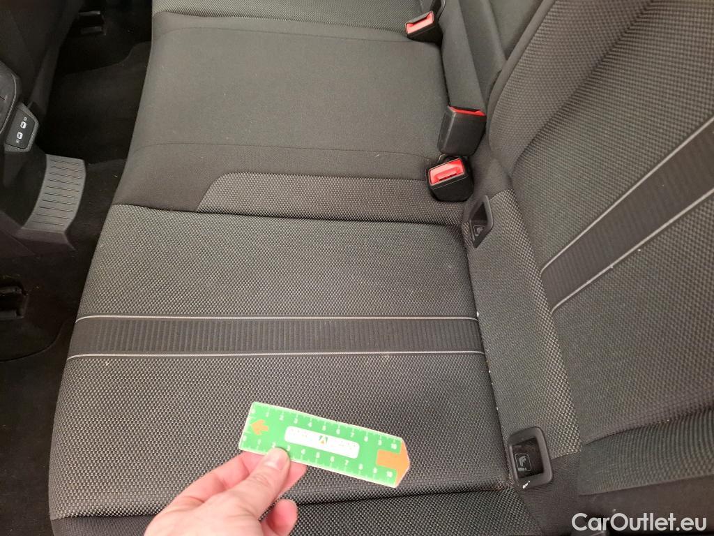  Volkswagen  T-ROC  Life Business 2.0 TDI 150CV BVA7 E6d #33