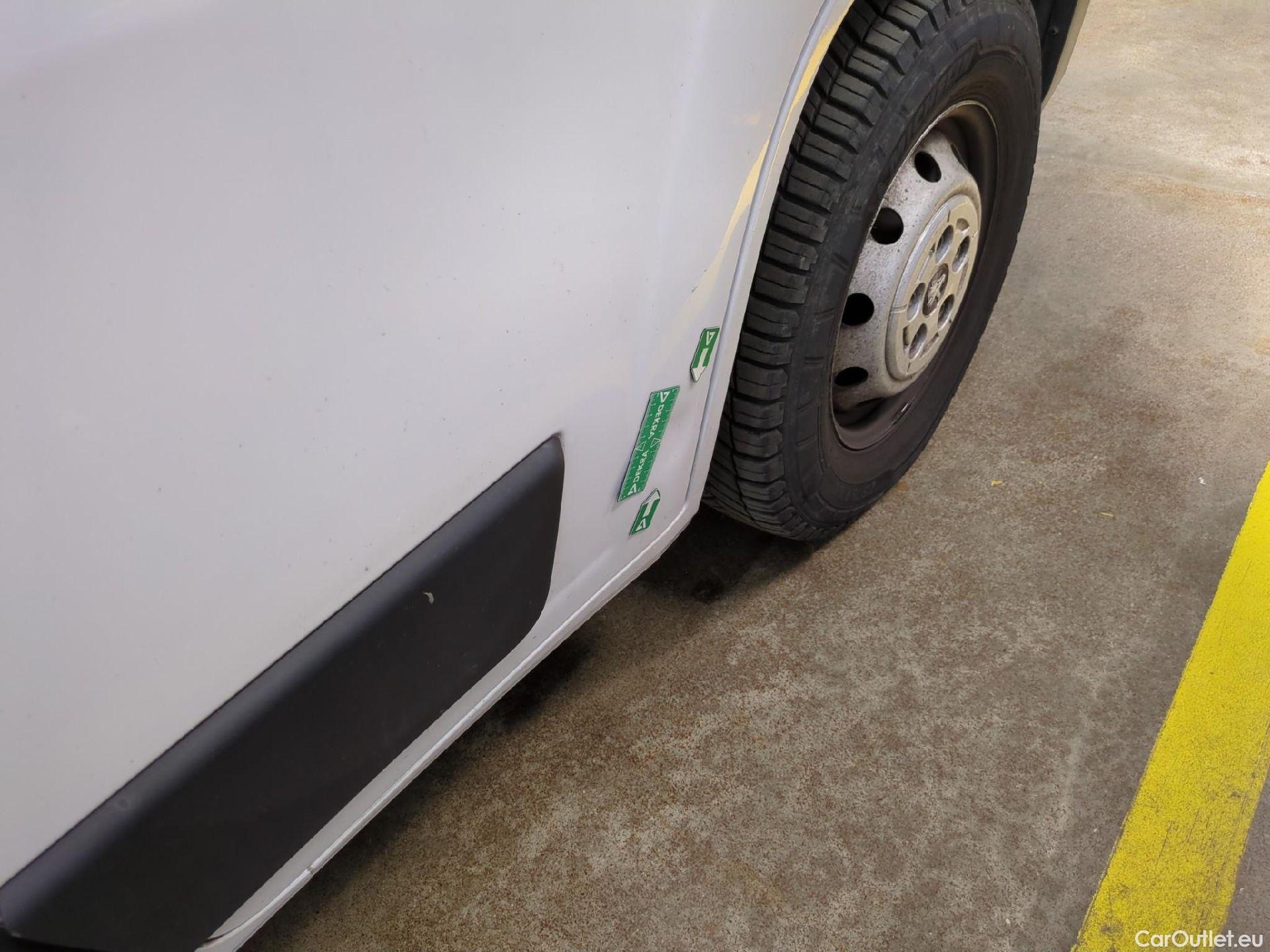  Peugeot  Boxer PEUGEOT  Chassis Cabine DC/4P/Châssis double cabine BlueHDi 140 S&S PREMIUM 435 L3 #47