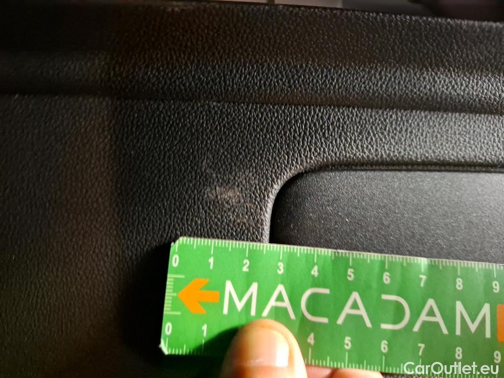  Opel   Grandland X Grandland X Business Elegance 1.5 130CV BVA8 6E #32