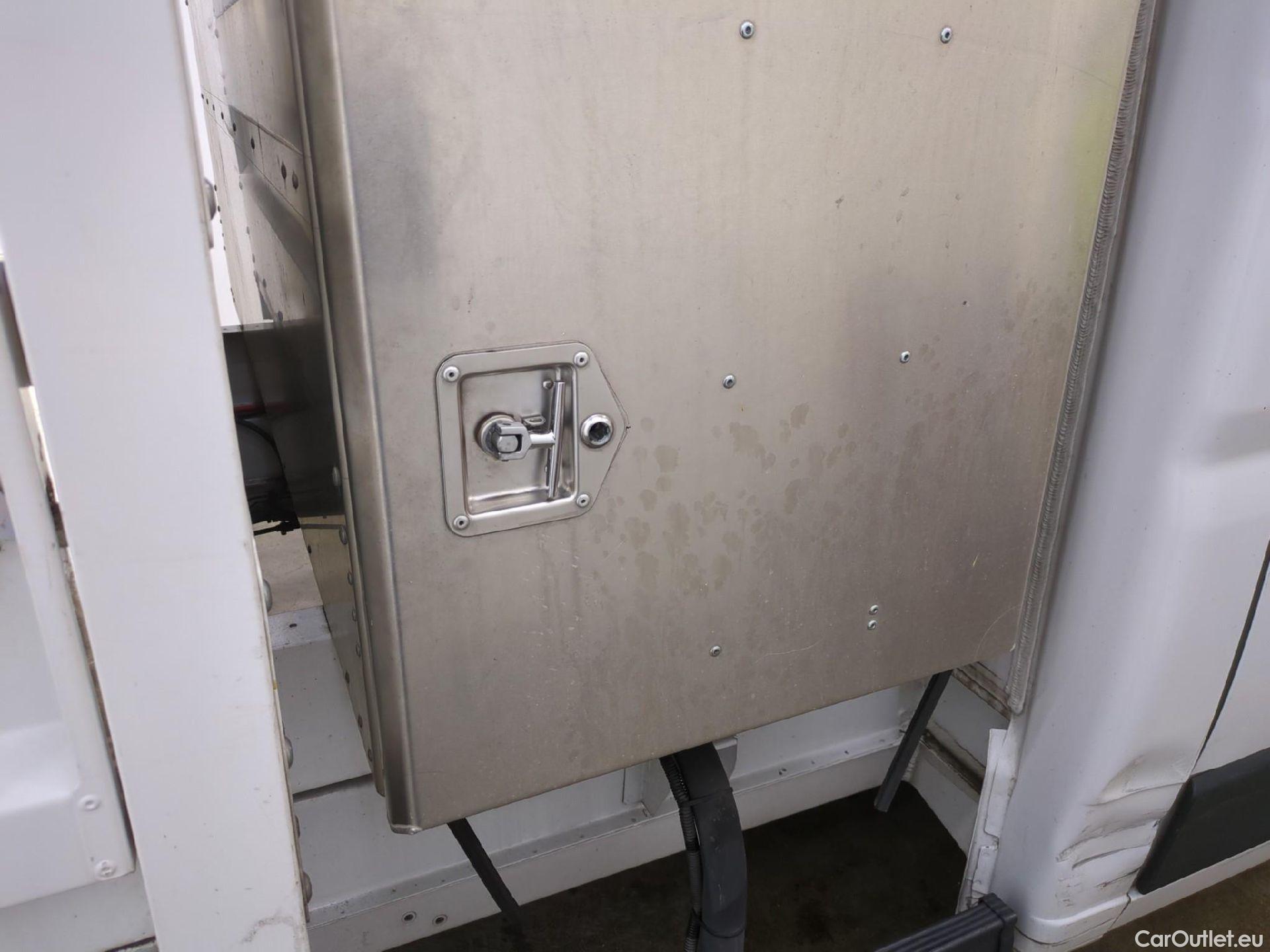  Peugeot  Boxer PEUGEOT  Chassis Cabine DC/4P/Châssis double cabine BlueHDi 140 S&S PREMIUM 435 L3 #30