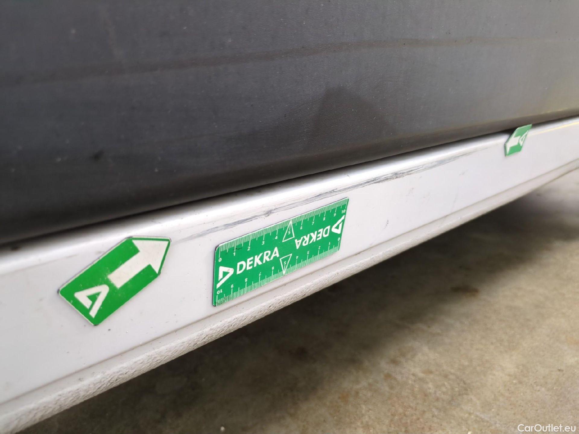  Peugeot  Boxer PEUGEOT  Chassis Cabine DC/4P/Châssis double cabine BlueHDi 140 S&S PREMIUM 435 L3 #37