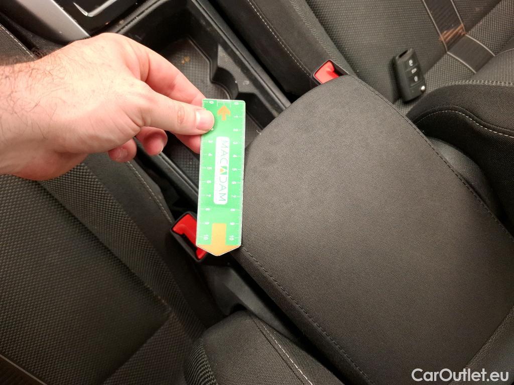  Volkswagen  T-ROC  Life Business 2.0 TDI 150CV BVA7 E6d #32