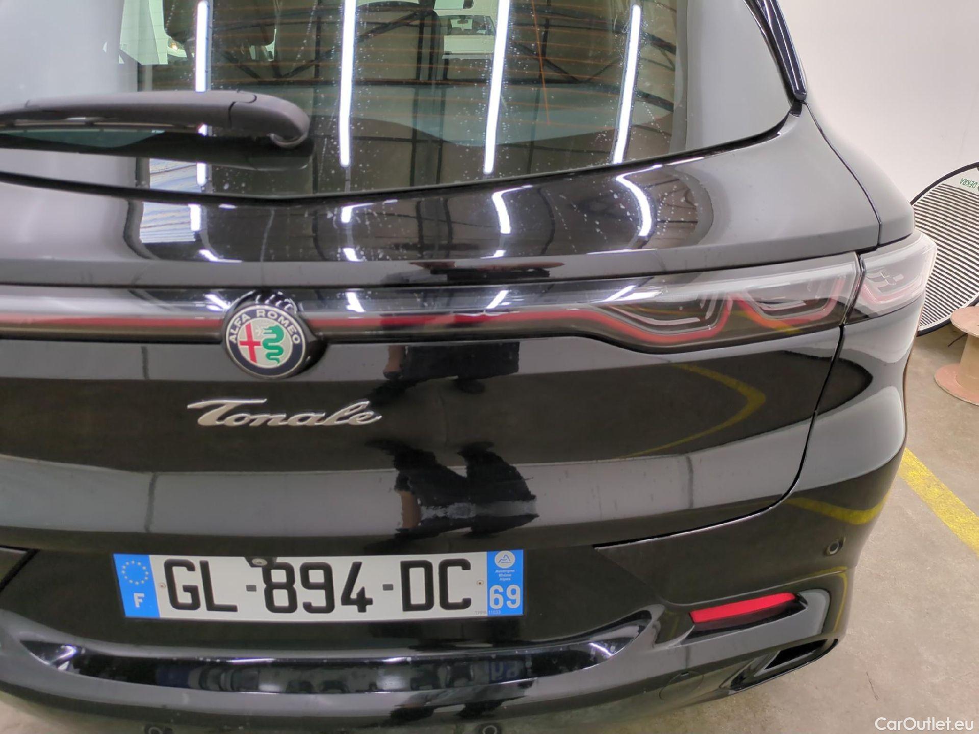  Alfa Romeo  TONALE ALFA ROMEO  / 2022 / 5P / SUV 1.5T Hybrid 160 TCT7 Ti OPERATION STOCK #14