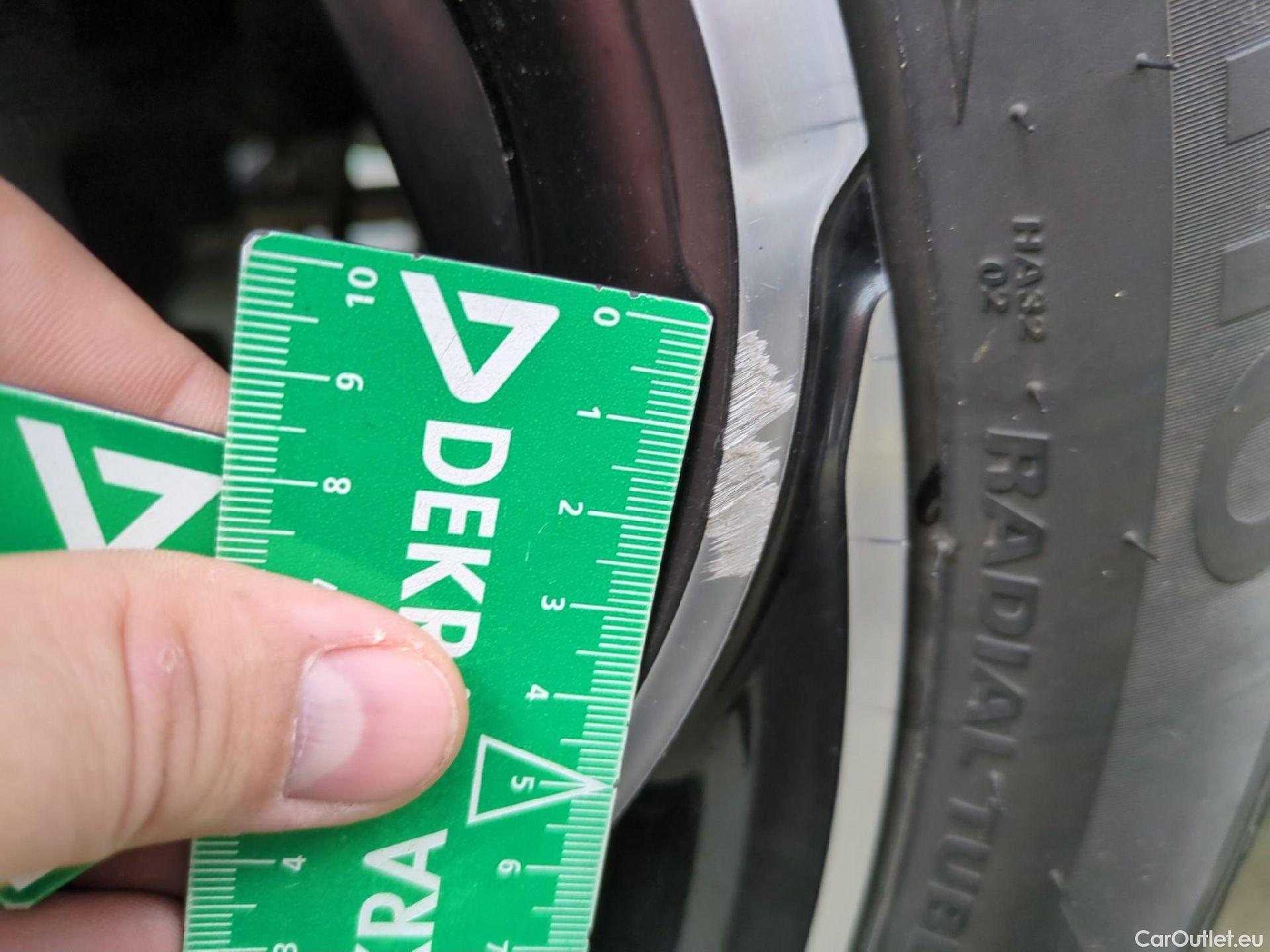  Alfa Romeo  TONALE ALFA ROMEO  / 2022 / 5P / SUV 1.5T Hybrid 160 TCT7 Ti OPERATION STOCK #5