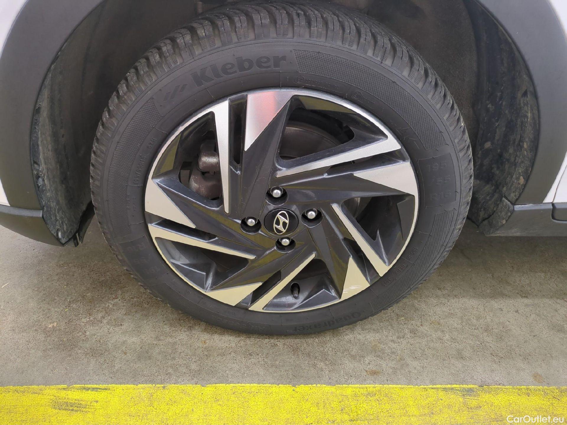  Hyundai  Bayon HYUNDAI  / 2021 / 5P / SUV 1.0 T-GDI 100 HYBRID 48V INTUITIVE #2