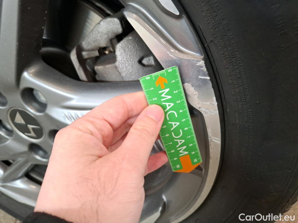  DS  DS7 DS DS 7 Crossback / 2017 / 5P / SUV E-TENSE 225 Business #33