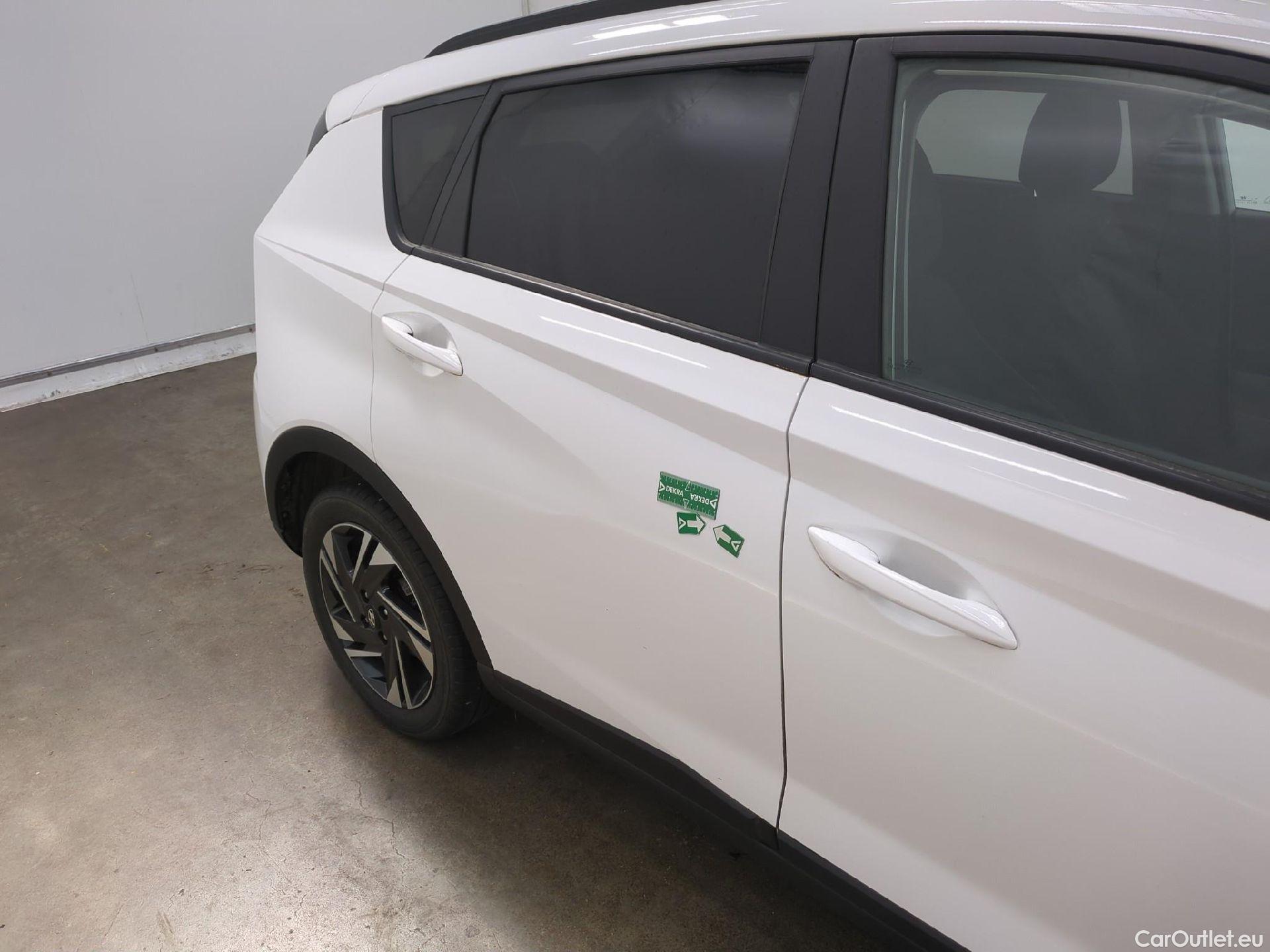  Hyundai  Bayon HYUNDAI  / 2021 / 5P / SUV 1.0 T-GDI 100 HYBRID 48V INTUITIVE #9