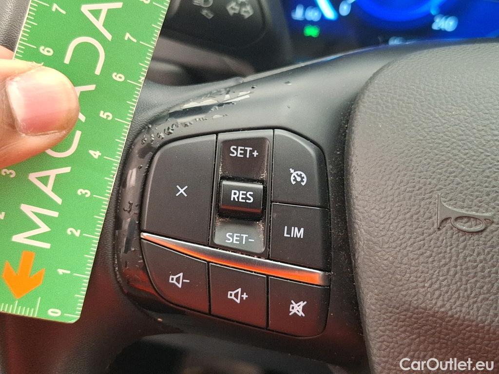  Ford  Kuga FORD  / 2019 / 5P / SUV 2.5 Dur 225 hybrid PHEV Pshift Titanium #8