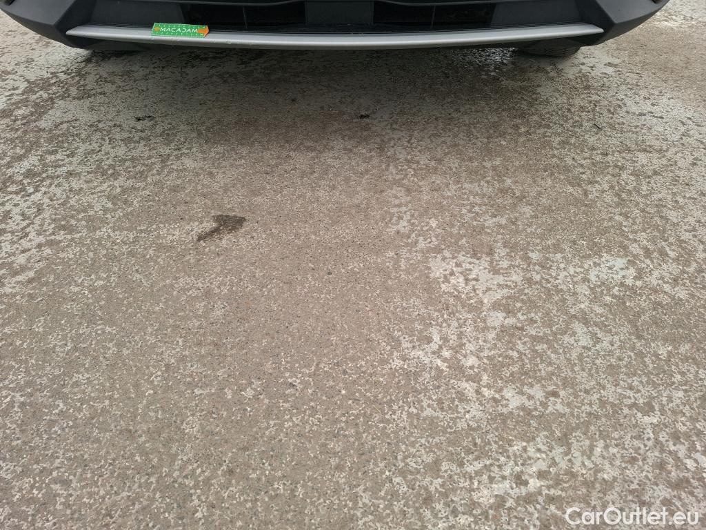  Ford  Kuga FORD  / 2019 / 5P / SUV 2.5 Dur 225 hybrid PHEV Pshift Titanium #4