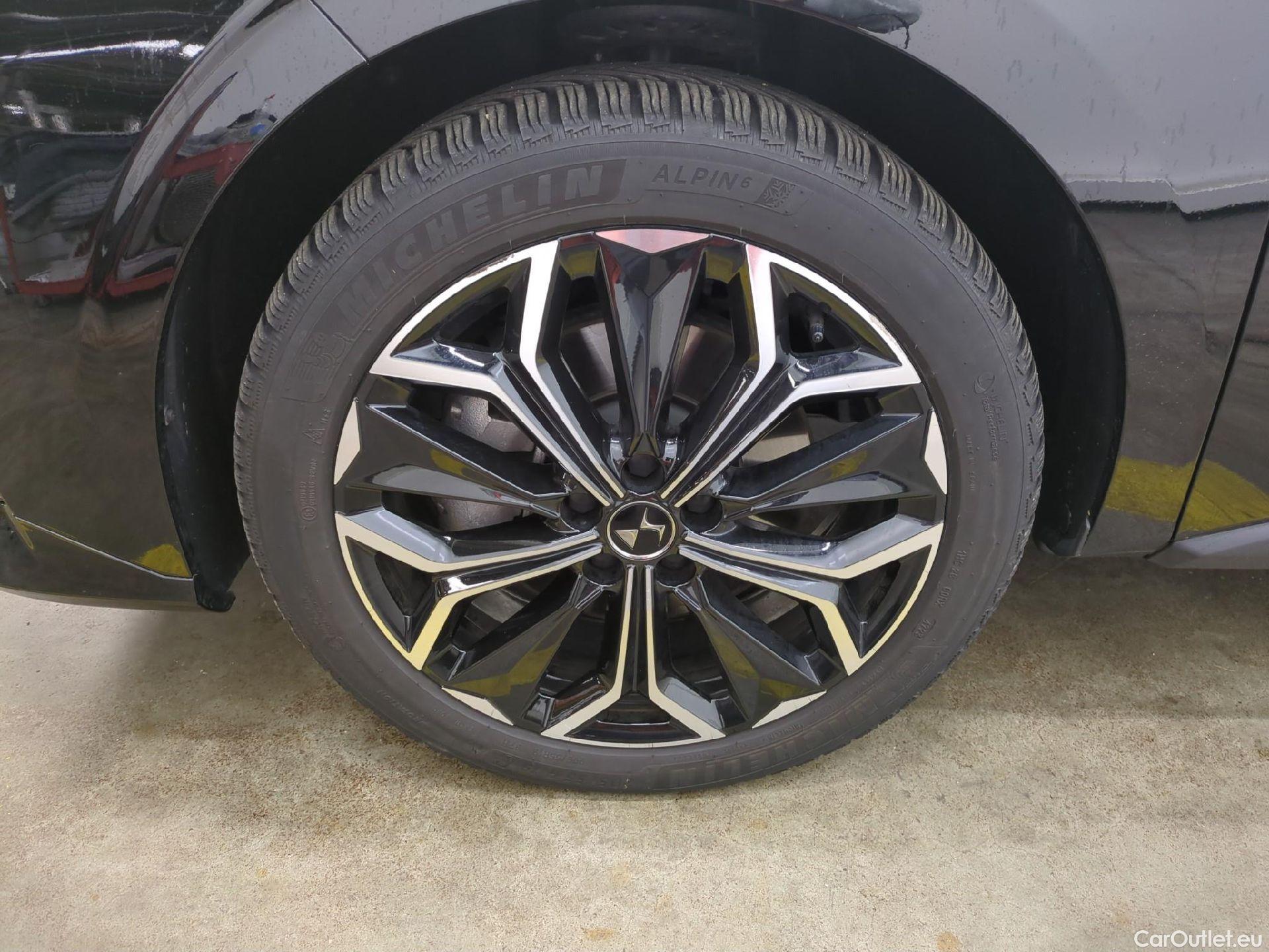  DS  DS4 DS DS 4 / 2021 / 5P / Berline E-TENSE 225 OPERA AUTO #1