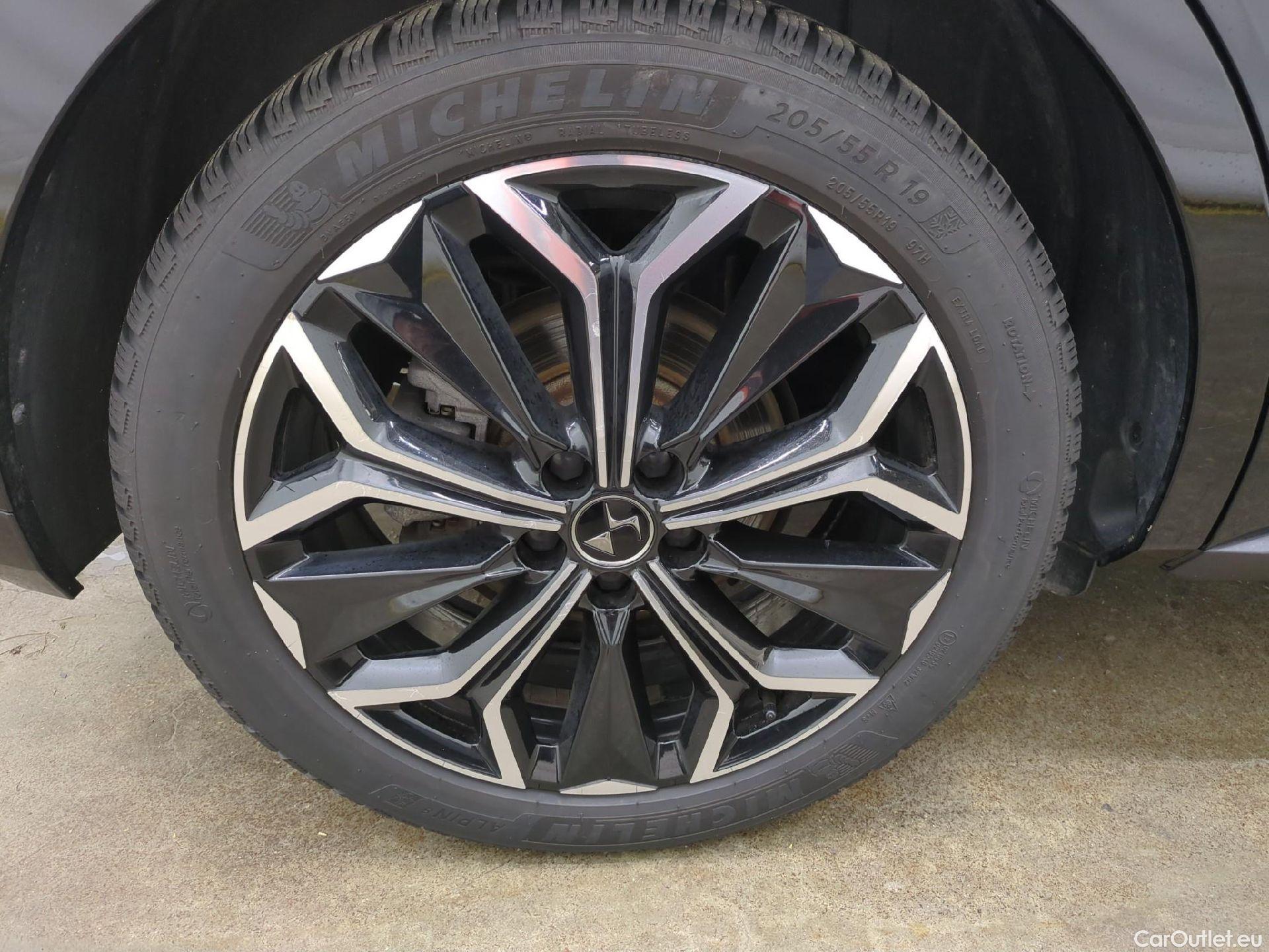  DS  DS4 DS DS 4 / 2021 / 5P / Berline E-TENSE 225 OPERA AUTO #14