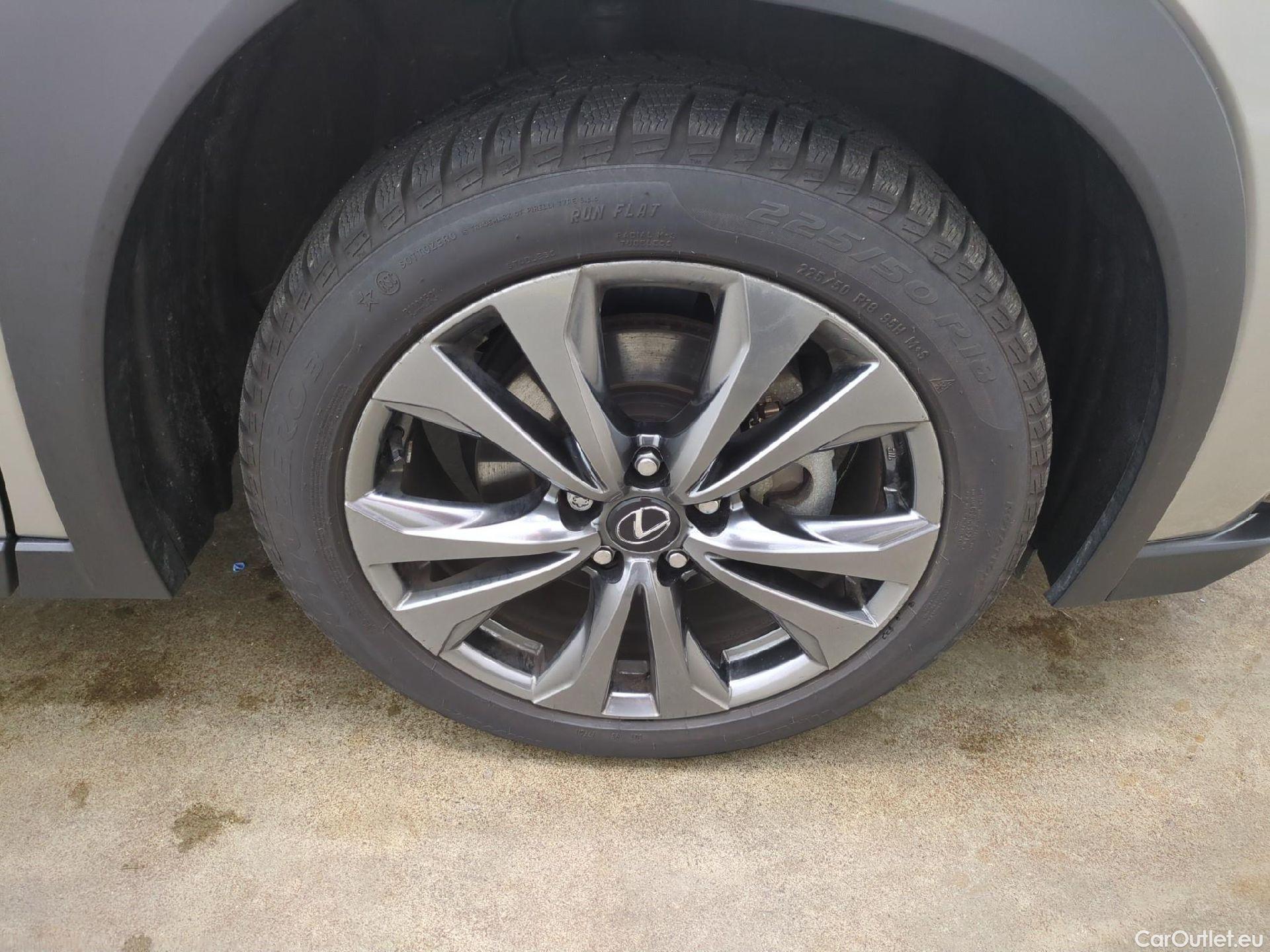  Lexus  UX LEXUS  / 2018 / 5P / SUV 300h 2WD F SPORT Design #5