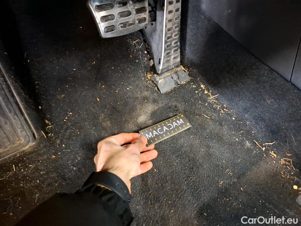  KIA  Sportage KIA  / 2021 / 5P / SUV 1.6 T-GDI 265 PHEV AUTO 4WD GT-LINE PREM #17