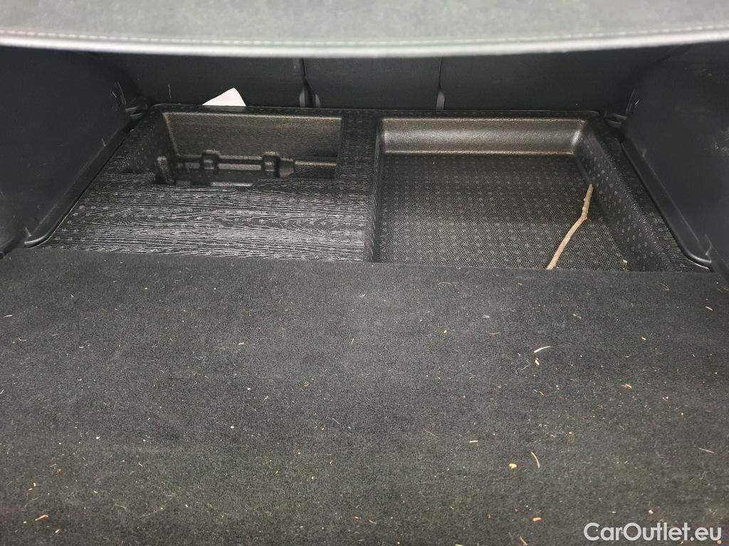  KIA  Sportage KIA  / 2021 / 5P / SUV 1.6 T-GDI 265 PHEV AUTO 4WD GT-LINE PREM #14