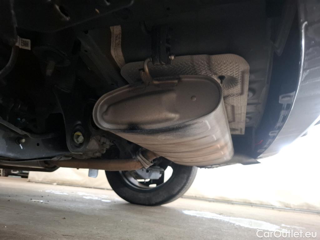  KIA  Sportage KIA  / 2021 / 5P / SUV 1.6 T-GDI 265 PHEV AUTO 4WD GT-LINE PREM #36