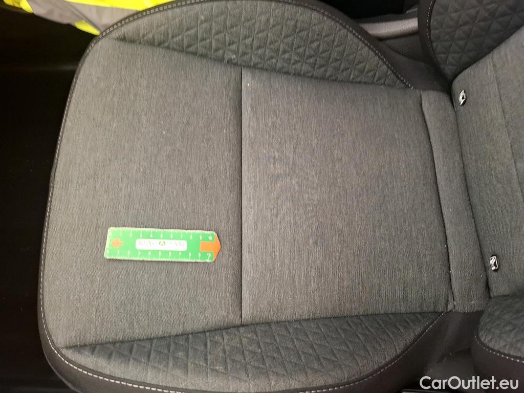  Renault  Captur  II Business 1.6 E-TECH Hybrid 145CV BVA6 E6d #12