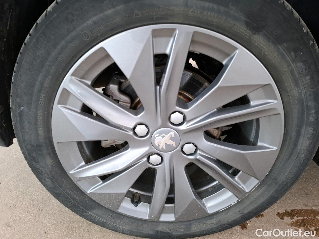  Peugeot  208  (e-) Style 50kWh BVA #24
