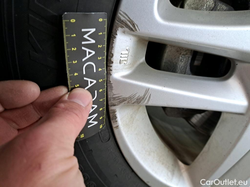  Toyota  C-HR TOYOTA  5p SUV 1.8 HYBRIDE 122 DYNAMIC BUSINESS #2