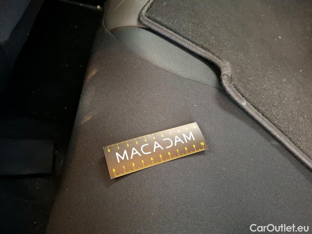  Toyota  C-HR TOYOTA  / 2016 / 5P / SUV 1.8 HYBRIDE 122 DISTINCTIVE #9