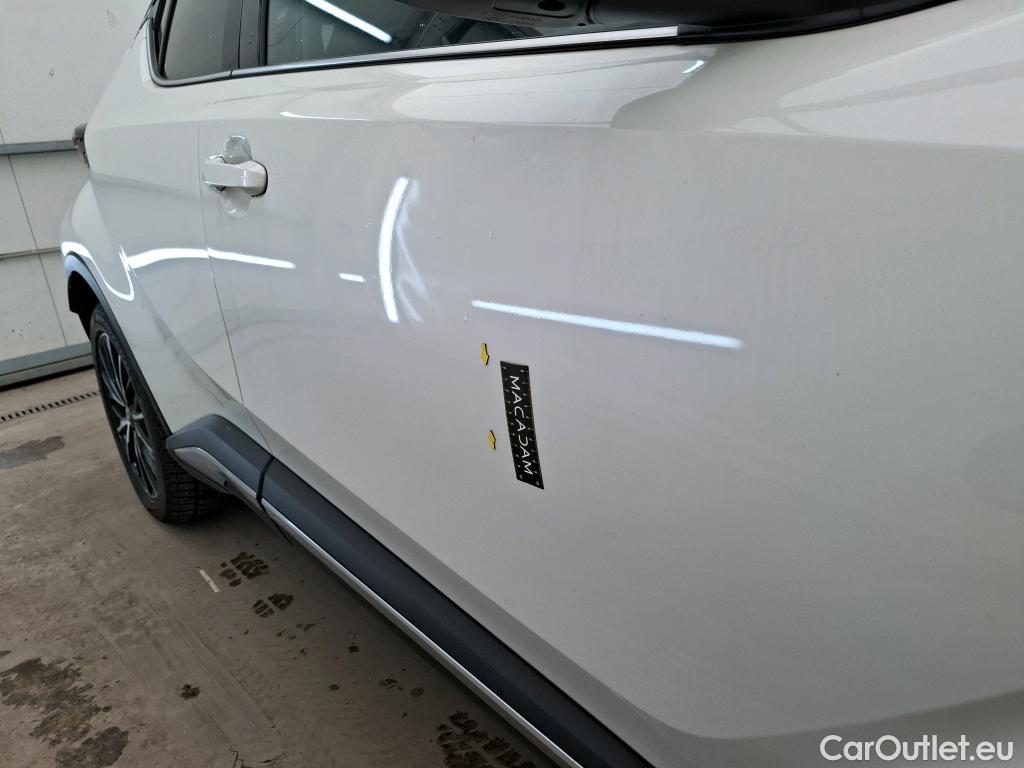  Toyota  C-HR TOYOTA  / 2016 / 5P / SUV 1.8 HYBRIDE 122 DISTINCTIVE #1