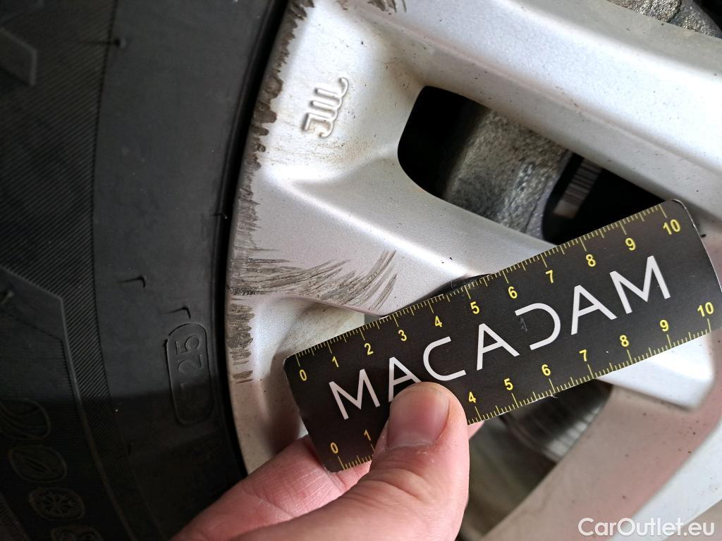  Toyota  C-HR TOYOTA  5p SUV 1.8 HYBRIDE 122 DYNAMIC BUSINESS #3