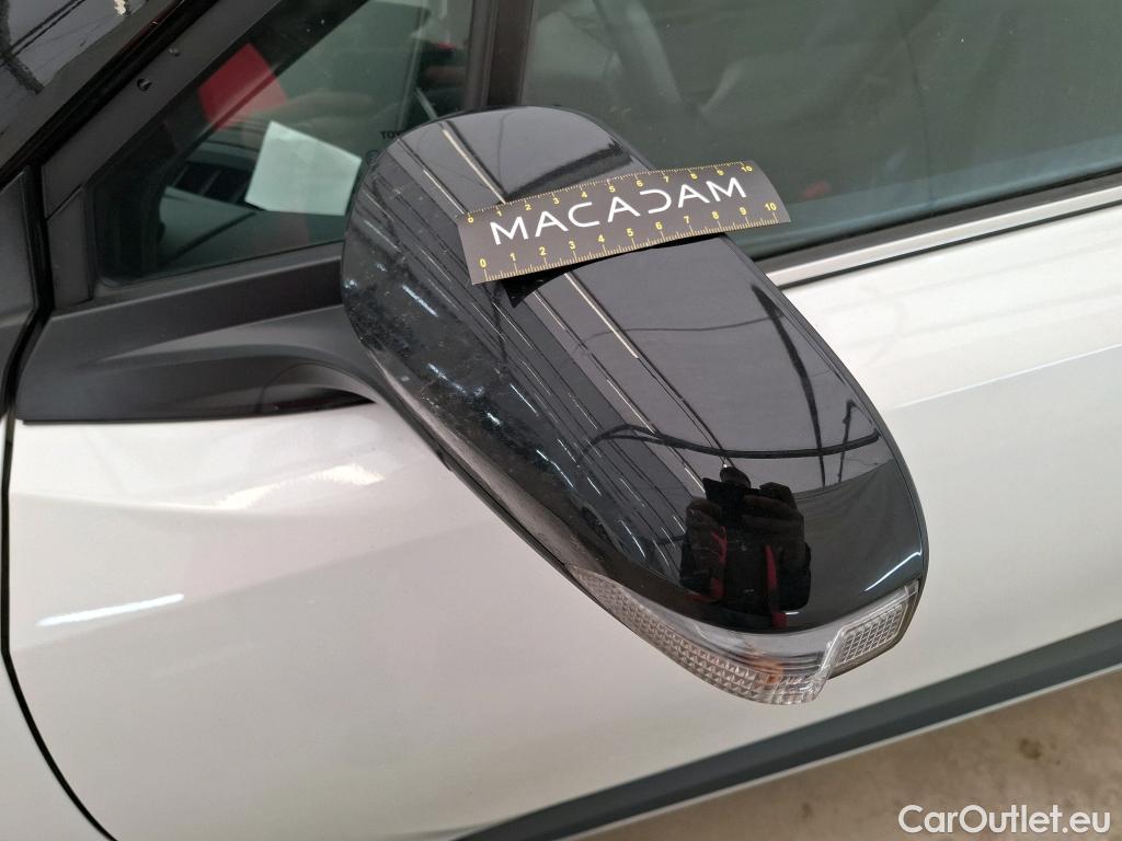  Toyota  C-HR TOYOTA  / 2016 / 5P / SUV 1.8 HYBRIDE 122 DISTINCTIVE #3