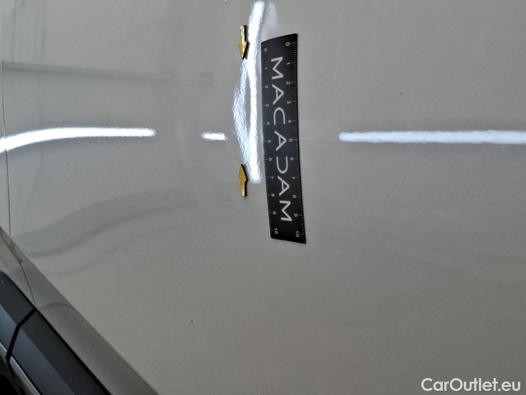  Toyota  C-HR TOYOTA  / 2016 / 5P / SUV 1.8 HYBRIDE 122 DISTINCTIVE #2