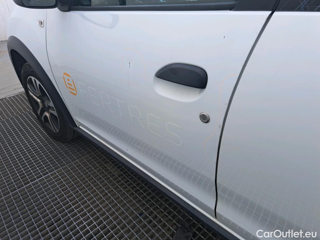  Dacia  Sandero DACIA  / 2016 / 5P / berlina con portón SL Aniversario TCE 74kW (100CV) GLP(SL) #16