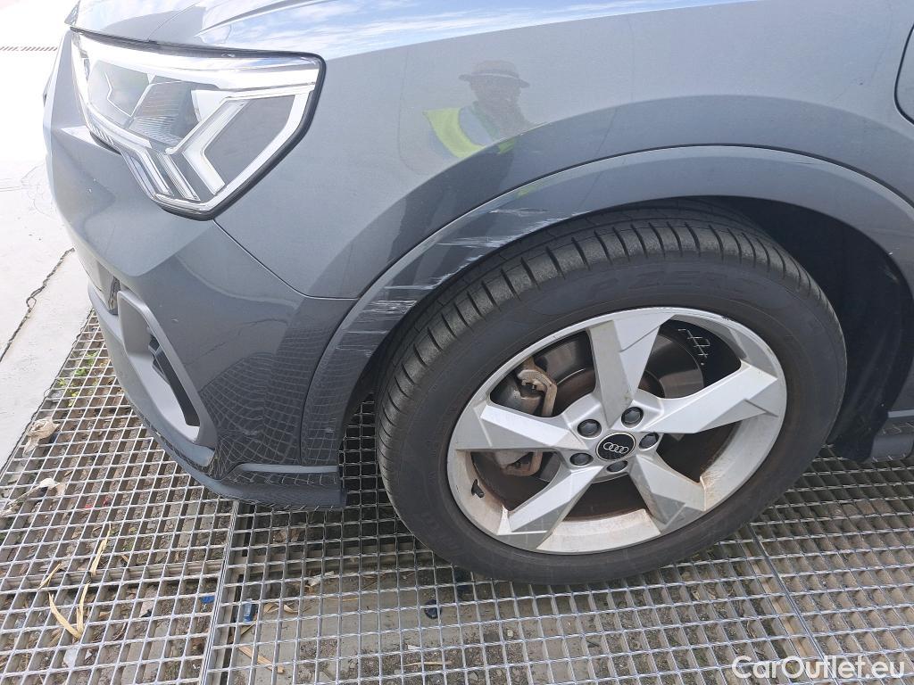  Audi  Q3 AUDI  / 2018 / 5P / todoterreno 45 TFSI e 180kW S tronic S Line #19