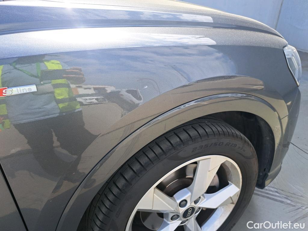  Audi  Q3 AUDI  / 2018 / 5P / todoterreno 45 TFSI e 180kW S tronic S Line #11