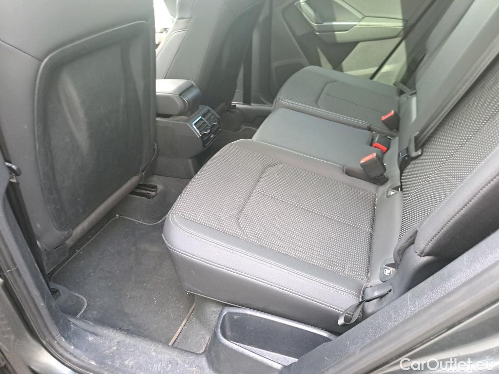  Audi  Q3 AUDI  / 2018 / 5P / todoterreno 45 TFSI e 180kW S tronic S Line #28