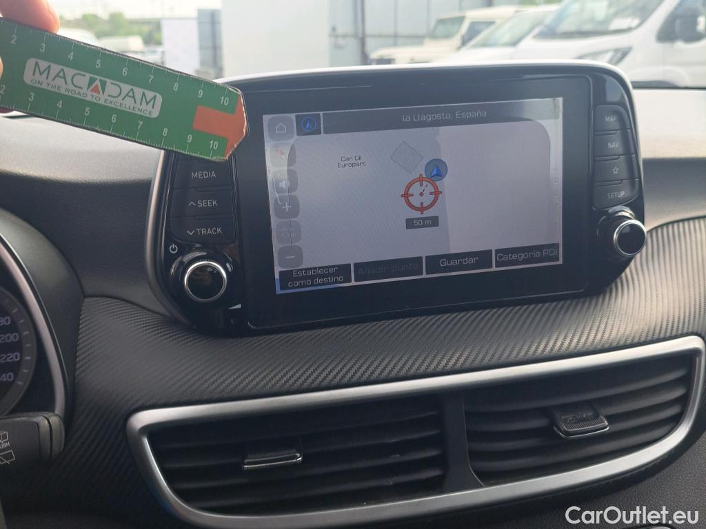  Hyundai  Tucson HYUNDAI  / 2018 / 5P / todoterreno 1.6 CRDI 85kW (116CV) 48V SLE 4X2(SP)(SL) #27