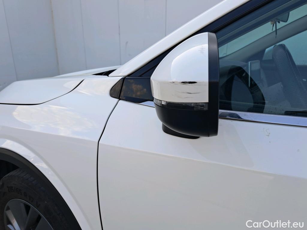  Nissan  Qashqai NISSAN  / 2021 / 5P / todoterreno DIG-T 103kW (140CV) mHEV 4x2 Acenta #13