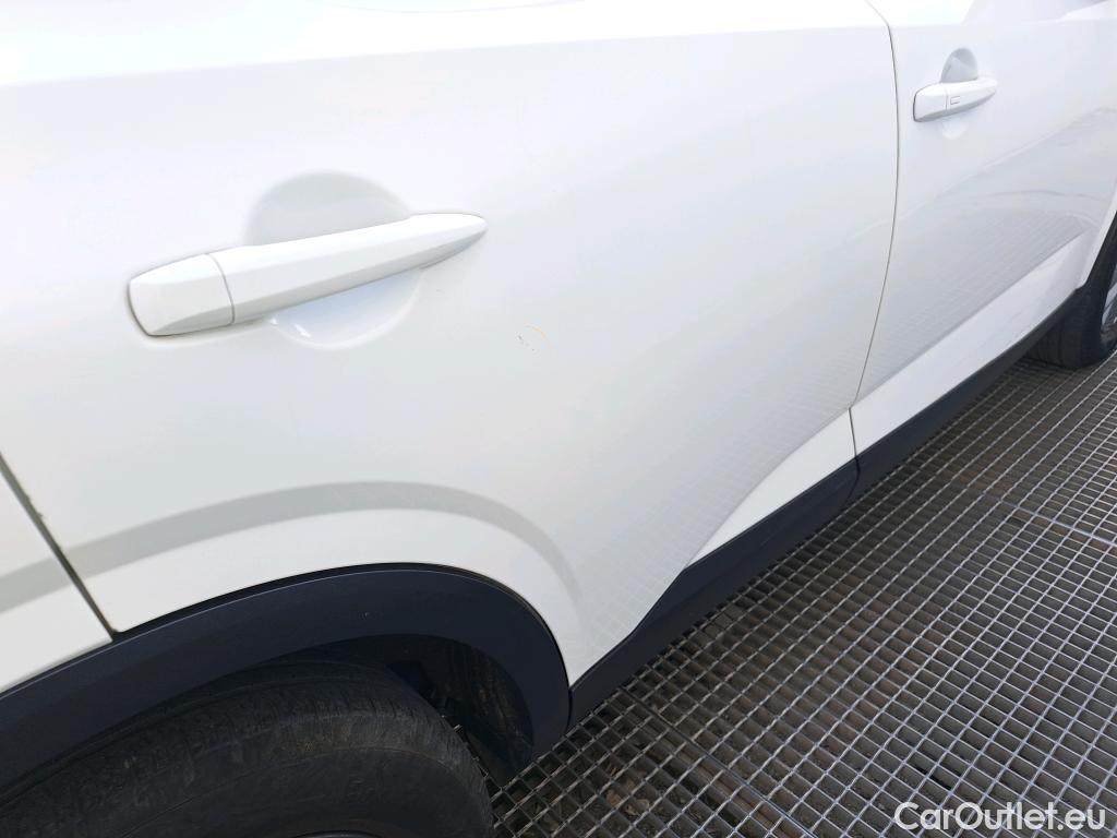  Nissan  Qashqai NISSAN  / 2021 / 5P / todoterreno DIG-T 103kW (140CV) mHEV 4x2 Acenta #42