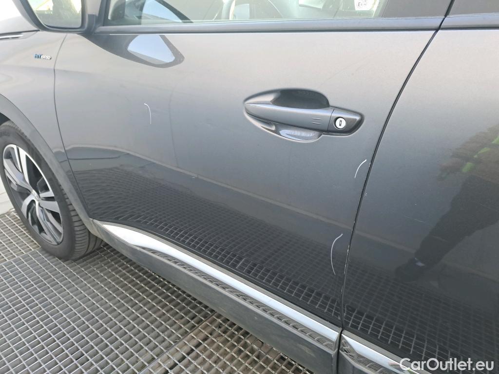  Peugeot  3008 PEUGEOT  Hybrid / 2020 / 5P / todoterreno 225 e-EAT8 Allure (AC2) #14