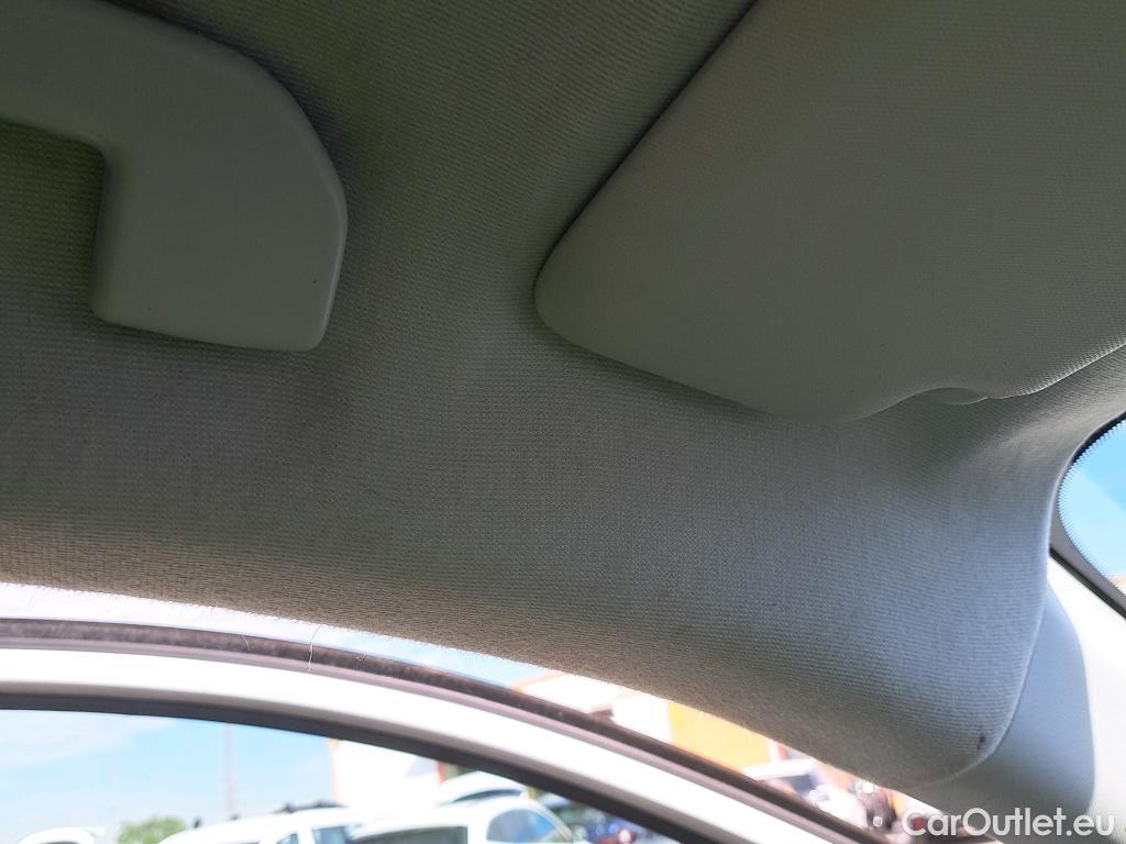  Opel  Corsa OPEL -e / 2019 / 5P / berlina con portón 50kWh Elegance-e #11