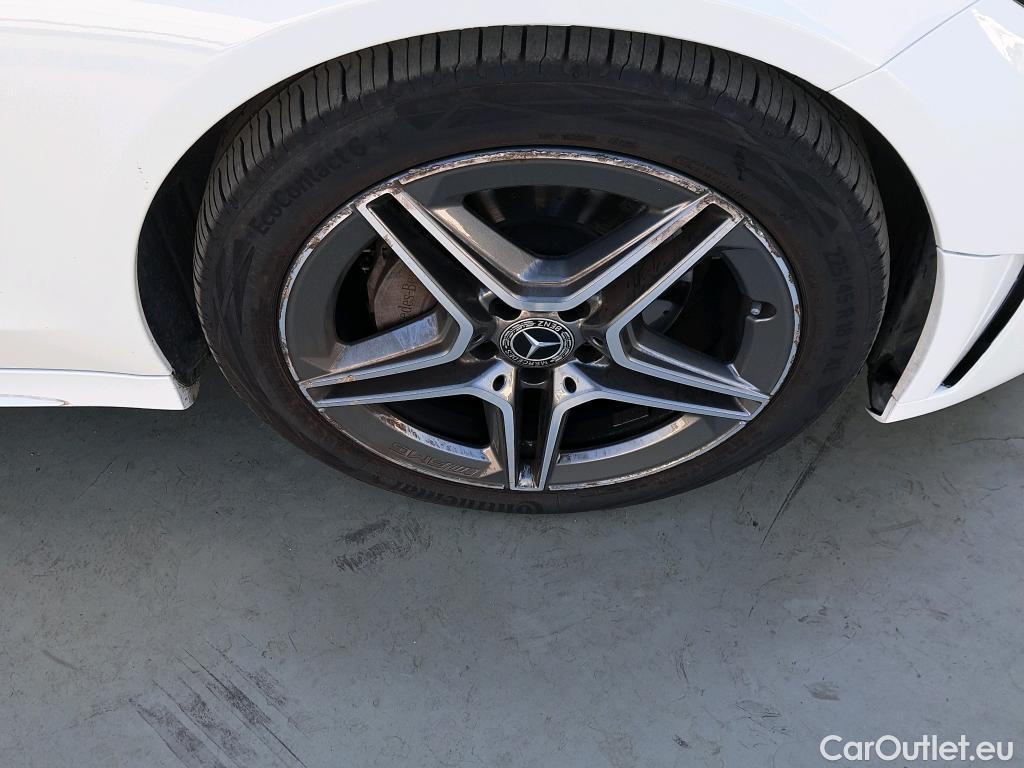  Mercedes  C-Klasse MERCEDES-BENZ Clase C / 2018 / 4P / sedán C 220 d #9