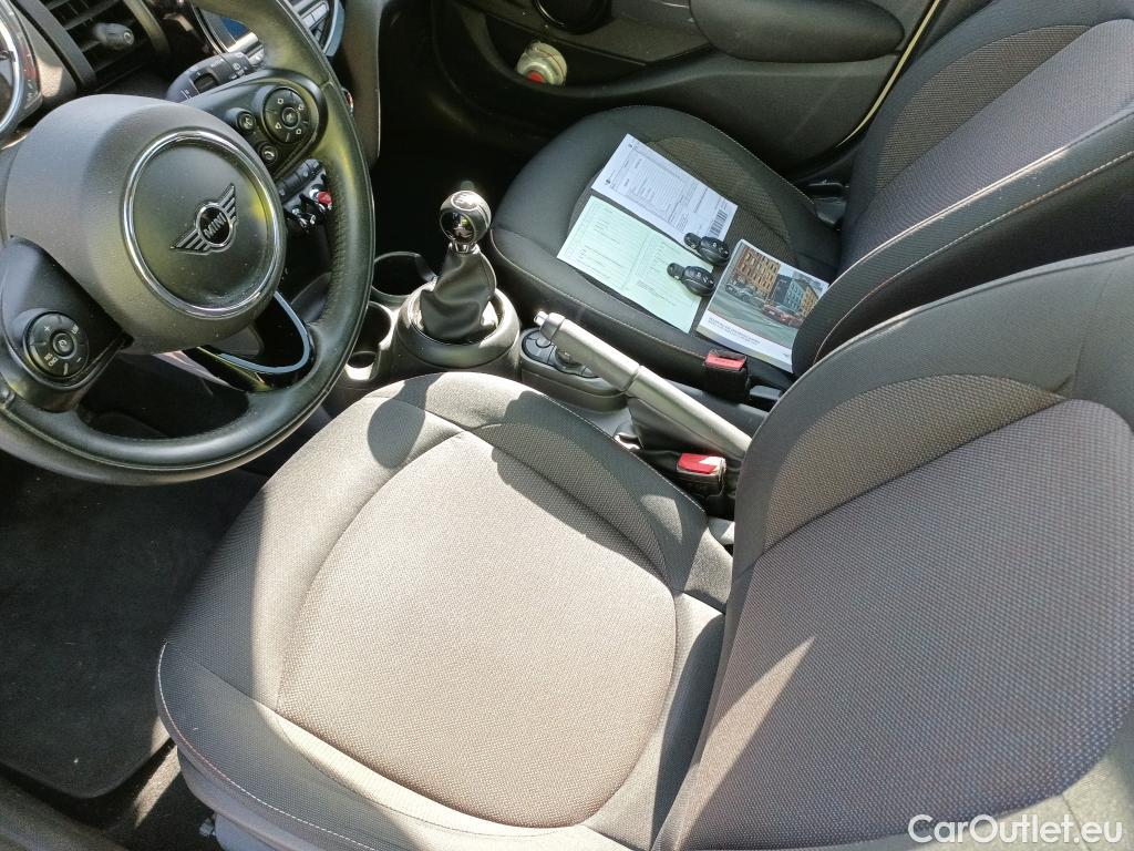  Mini  Cooper MINI MINI / 2014 / 5P / berlina con portón ONE 5 PUERTAS (CX) #10