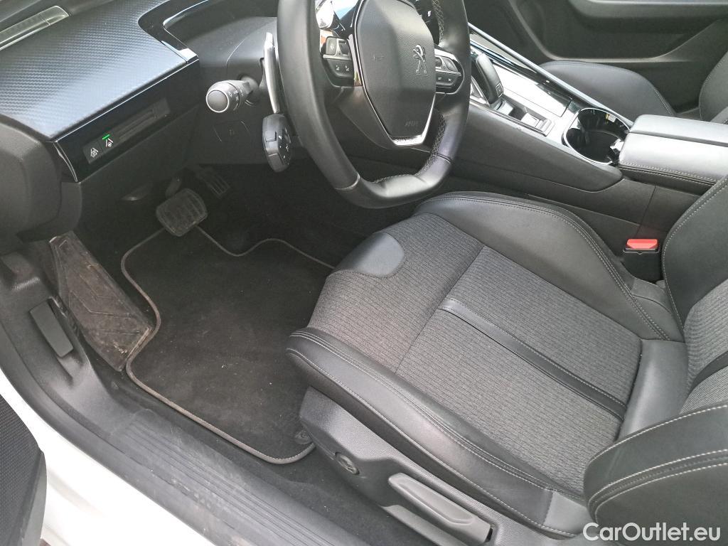  Peugeot  508 PEUGEOT  / 2018 / 5P / berlina con portón 5P Allure Pack BlueHDi 130 S&S EAT8 #30